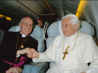 Benedicto XVI: El que nos habló de Dios